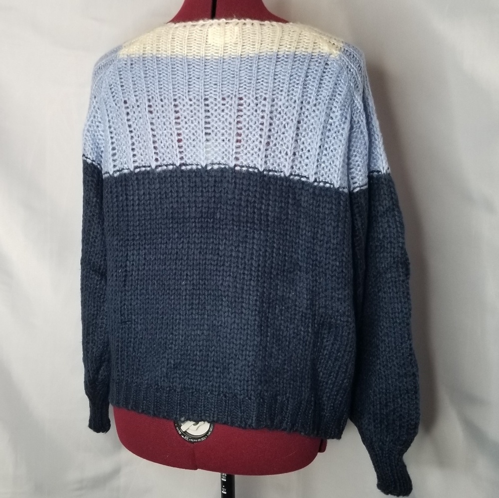 Navy Color Block Cardigan - Picture 5 of 7